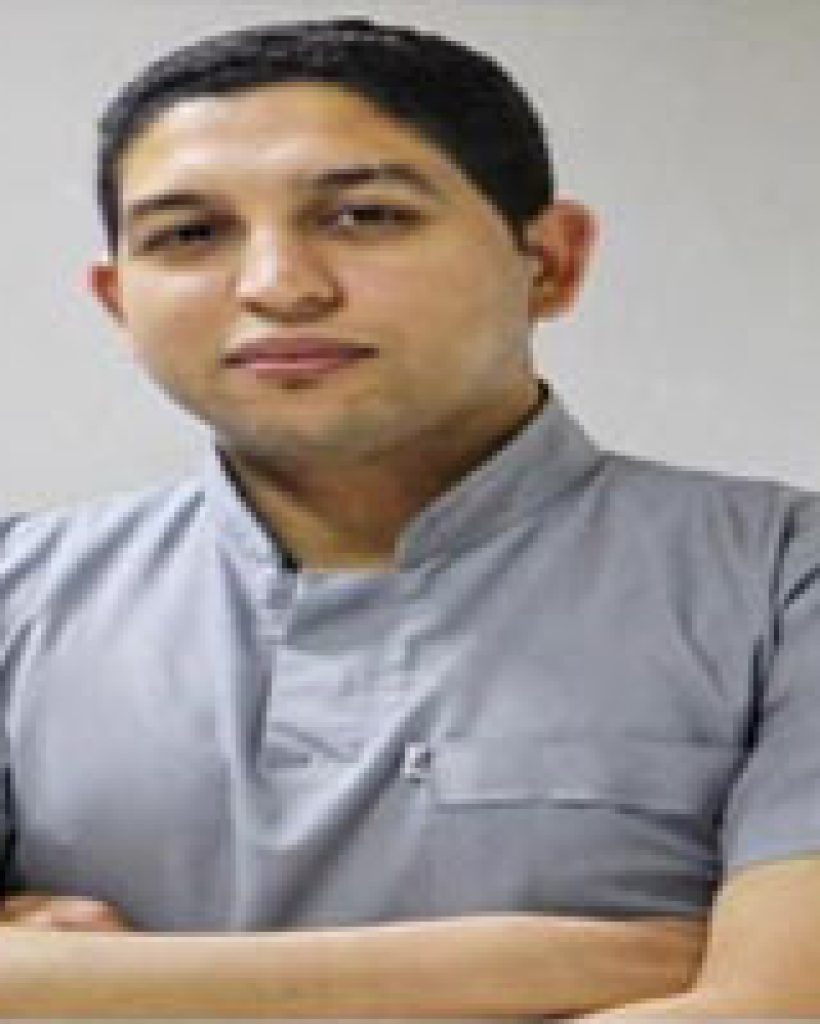 دكتور احمد رمضان